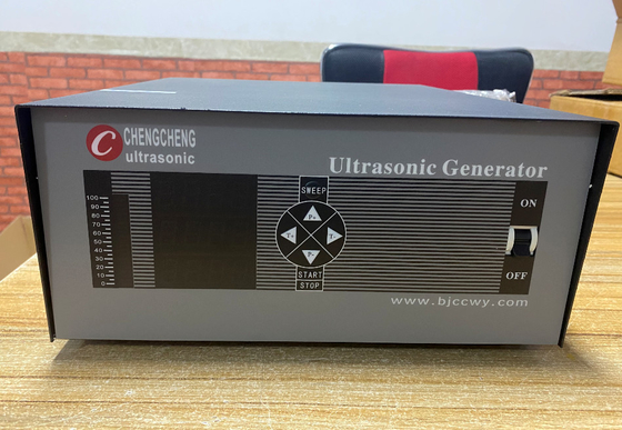 Generador de frecuencia ultrasónica de limpieza 20khz para el limpiador ultrasónico