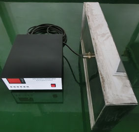Transductor ultrasónico sumergible del generador de la caja del metal para la limpieza del tanque