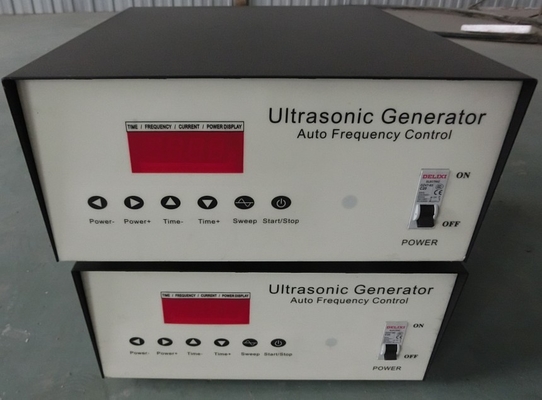 generador de frecuencia ultrasónica del control numérico 20khz para el limpiador