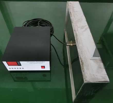 Transductor ultrasónico sumergible de la caja 20KHZ del metal para la limpieza o la separación