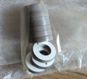 Anillo de cerámica piezoeléctrico de cerámica piezoeléctrico tamaño pequeño de la placa P4 para hacer el sensor ultrasónico